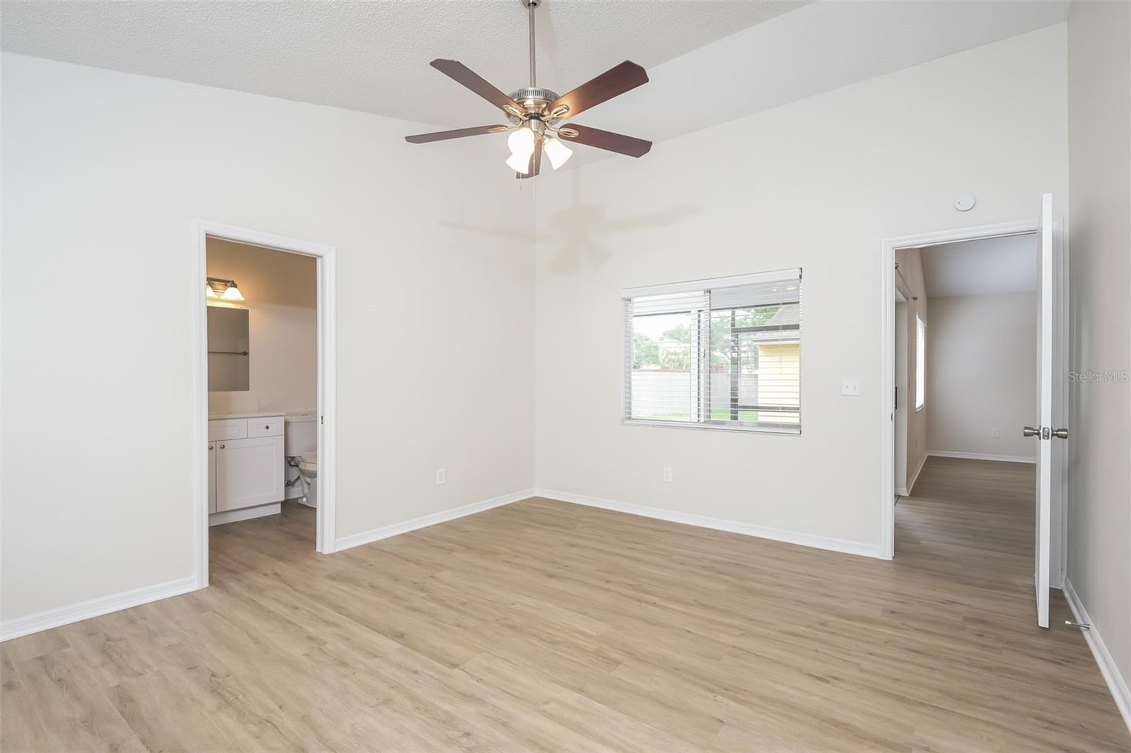 Image 8 of 16 For 781 Heather Glen Circle