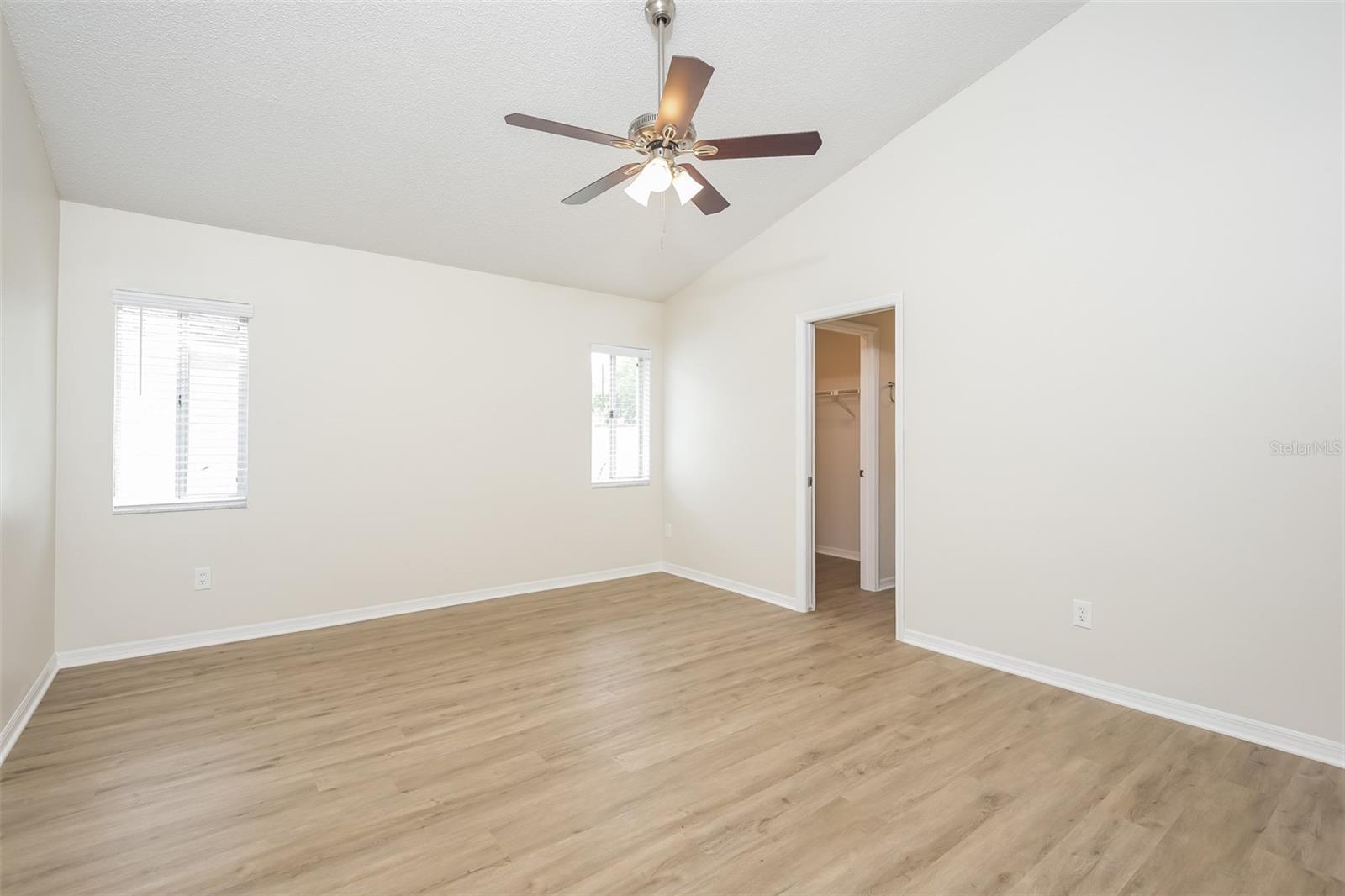 Image 9 of 16 For 781 Heather Glen Circle