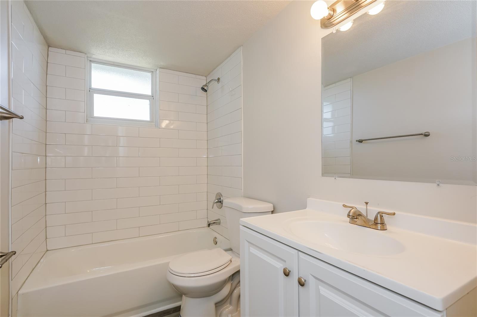 Image 15 of 16 For 1628 5th Street
