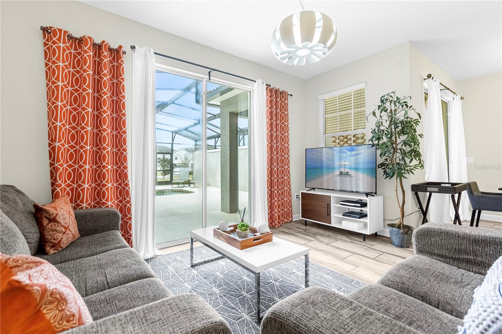 Image 10 of 41 For 9025 Dogleg Drive