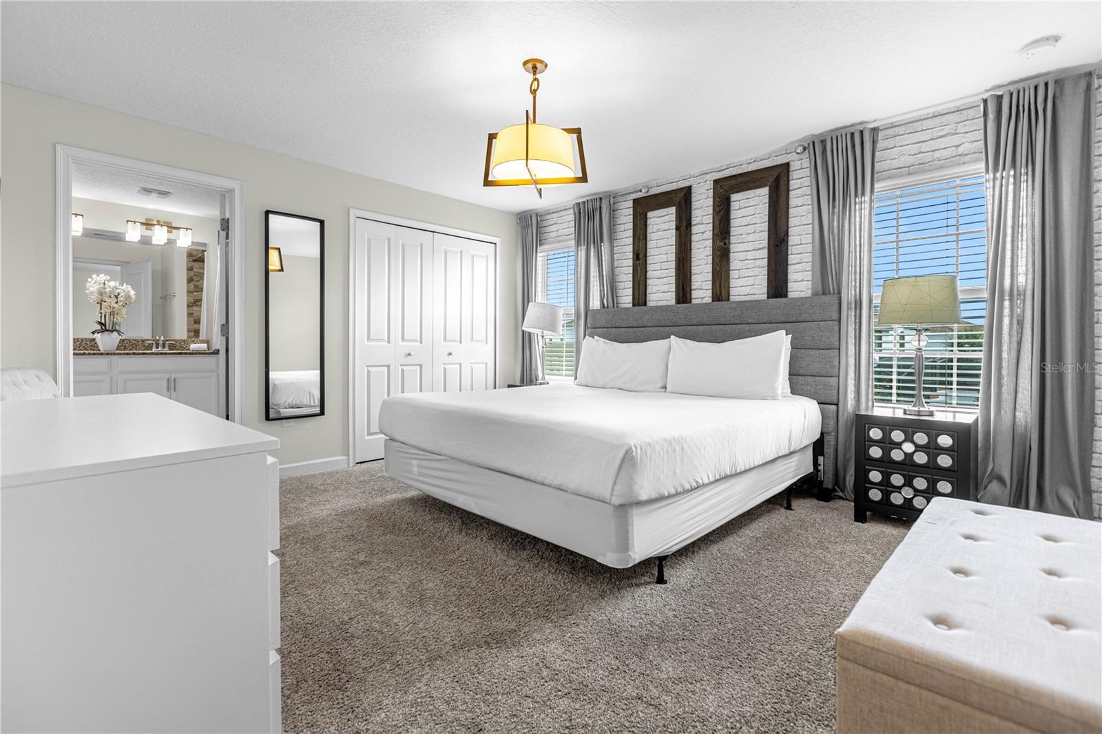 Image 17 of 41 For 9025 Dogleg Drive