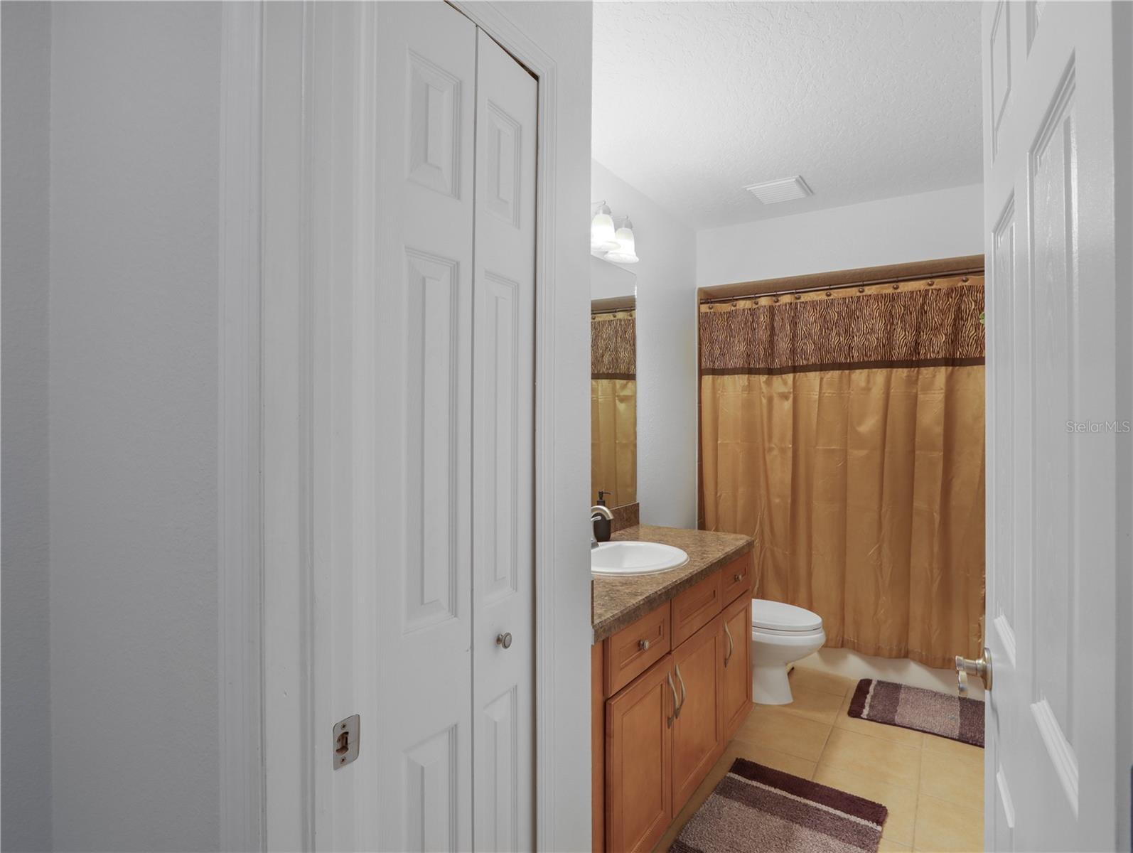 Image 18 of 40 For 4675 Ficus Drive