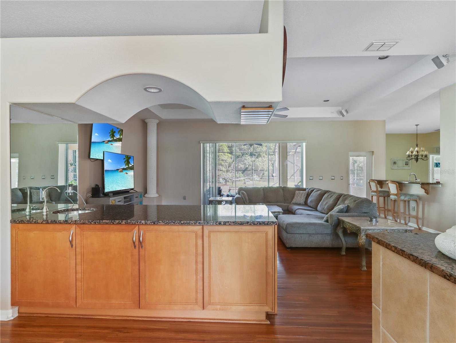 Image 7 of 40 For 4675 Ficus Drive