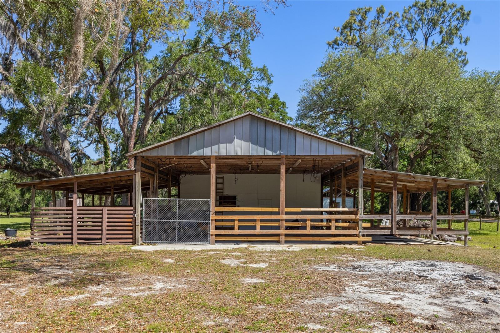 Image 17 of 28 For 11902 Cr 727