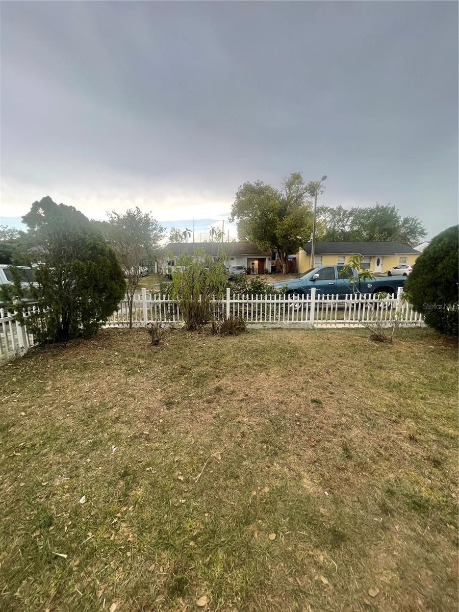 Image 2 of 14 For 7747 Pine Hawk Lane