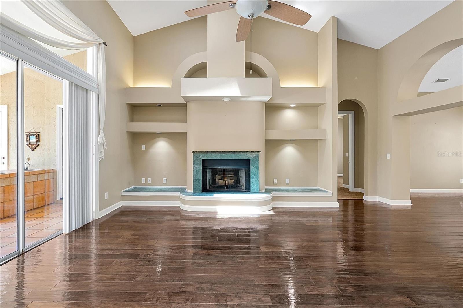 Image 12 of 59 For 6651 Crenshaw Drive