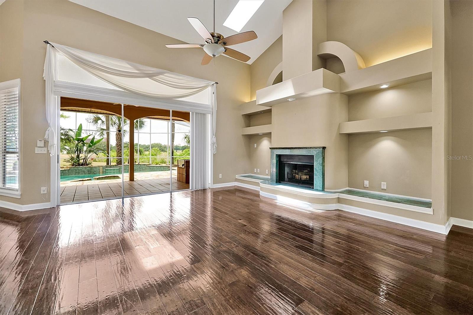 Image 13 of 59 For 6651 Crenshaw Drive