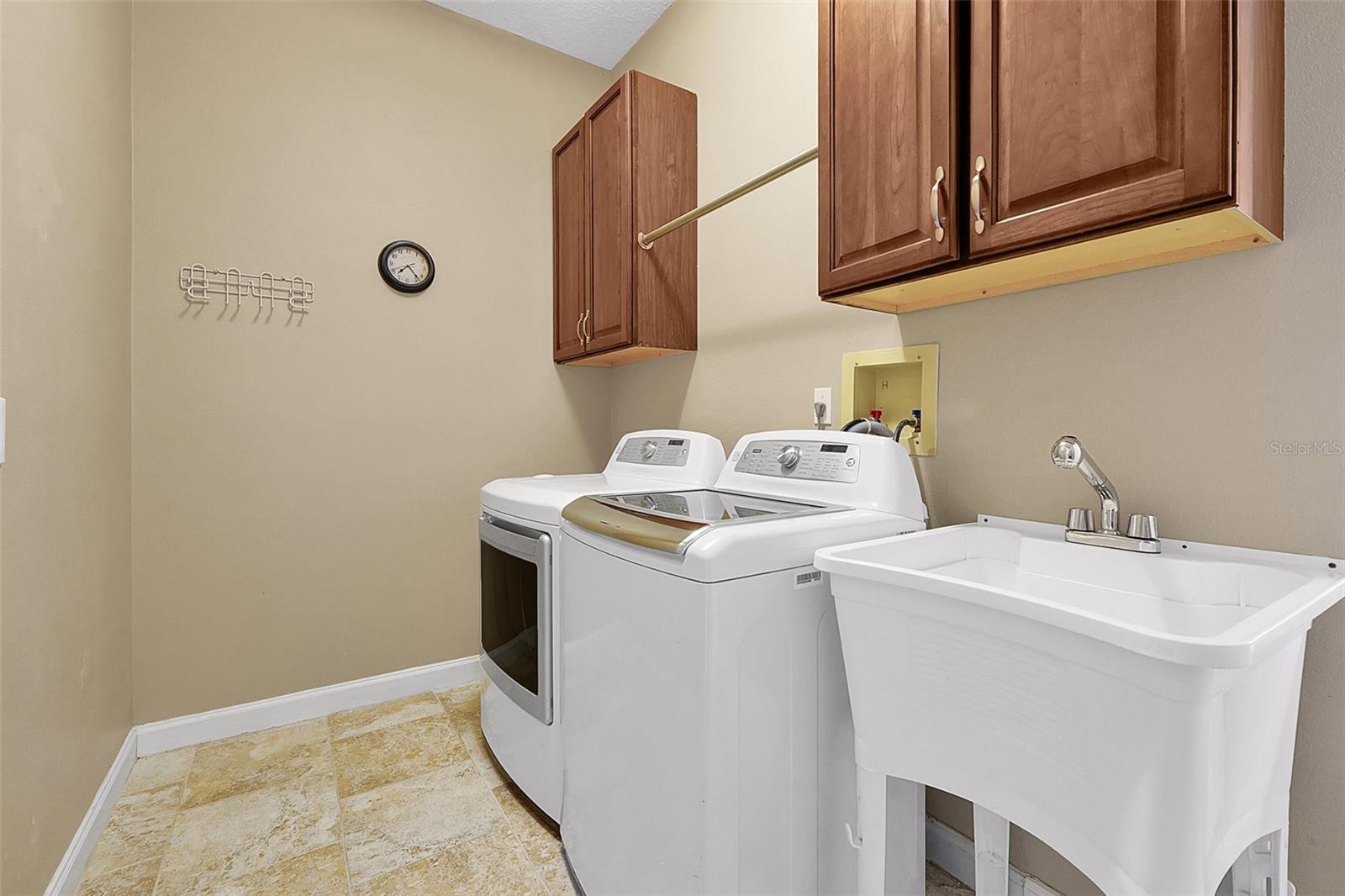 Image 39 of 59 For 6651 Crenshaw Drive