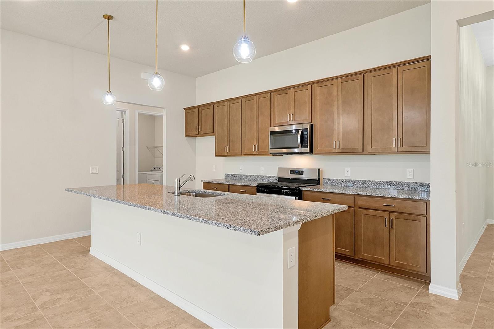 Image 10 of 42 For 8322 Park Cliff Way
