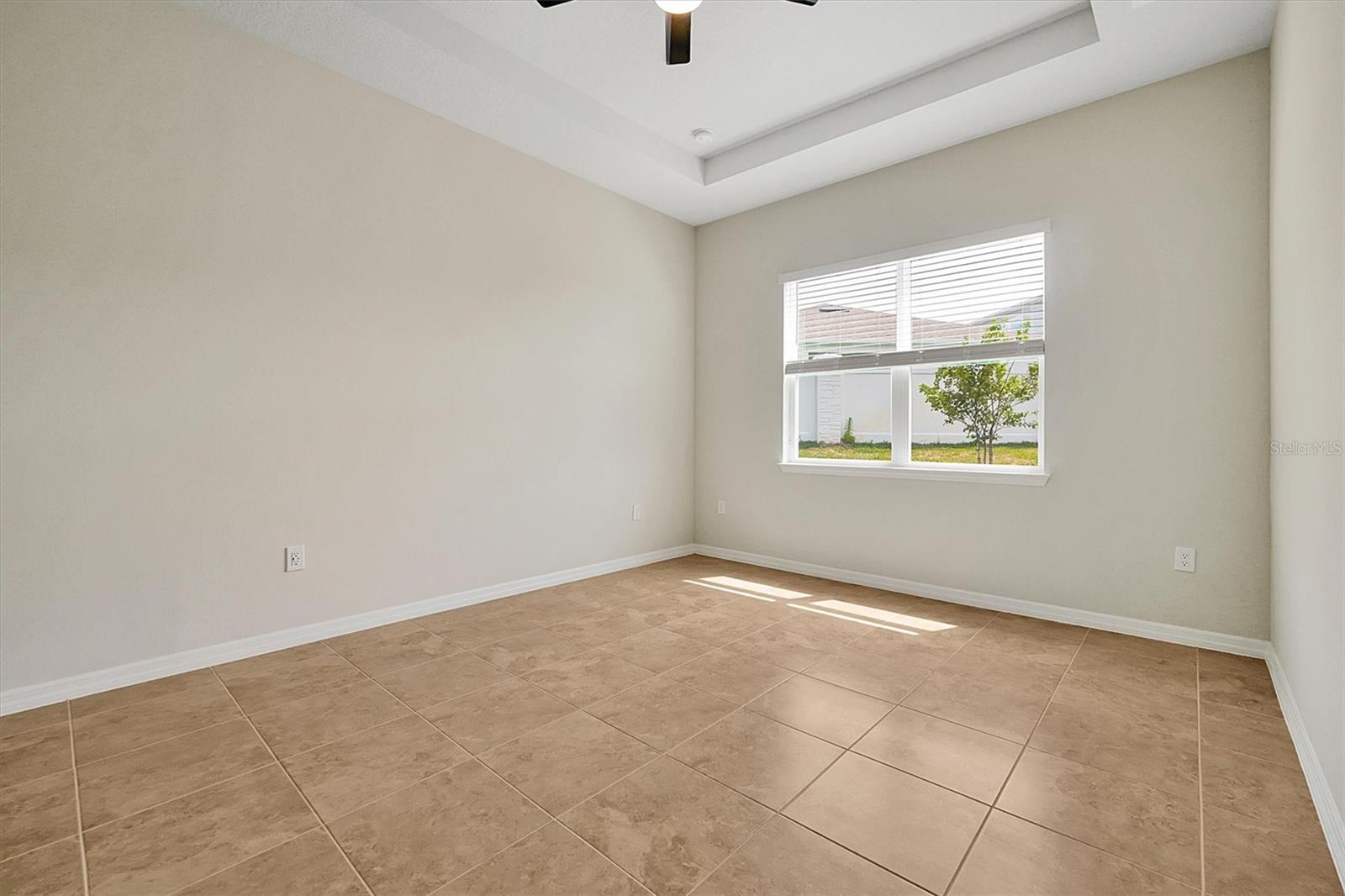 Image 14 of 42 For 8322 Park Cliff Way