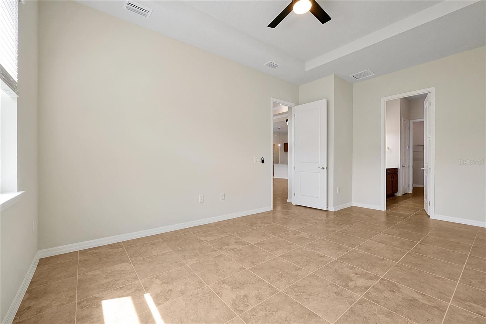 Image 16 of 42 For 8322 Park Cliff Way