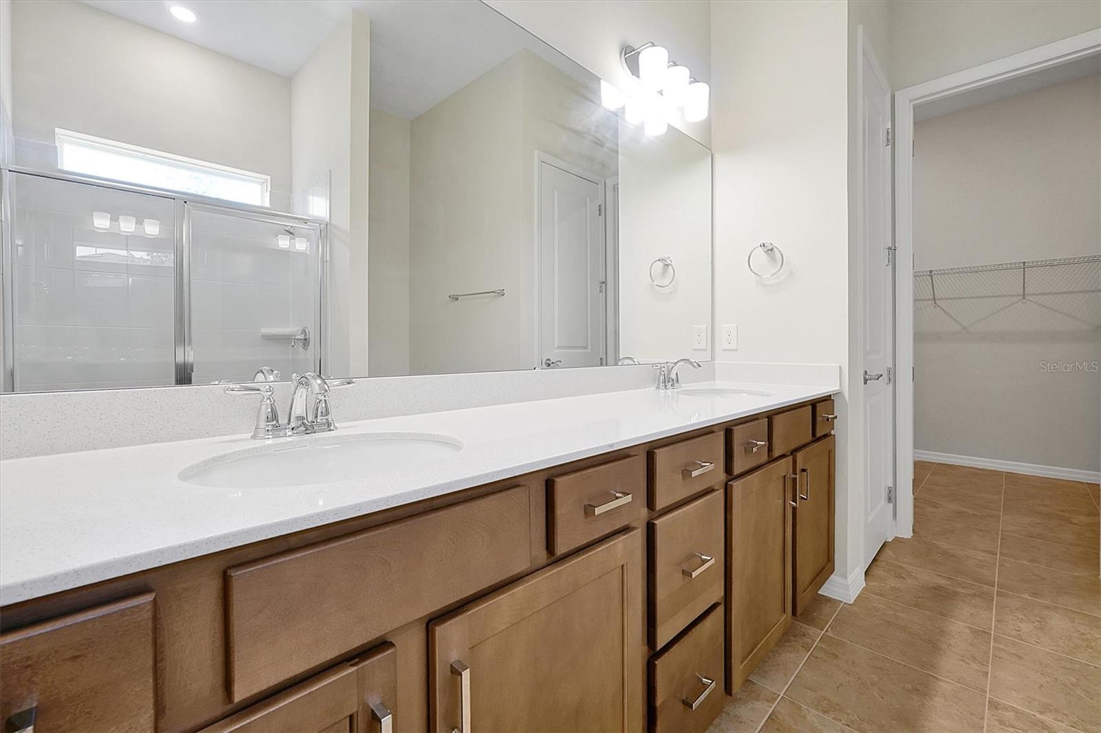 Image 17 of 42 For 8322 Park Cliff Way