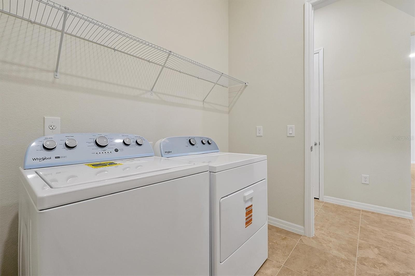 Image 31 of 42 For 8322 Park Cliff Way