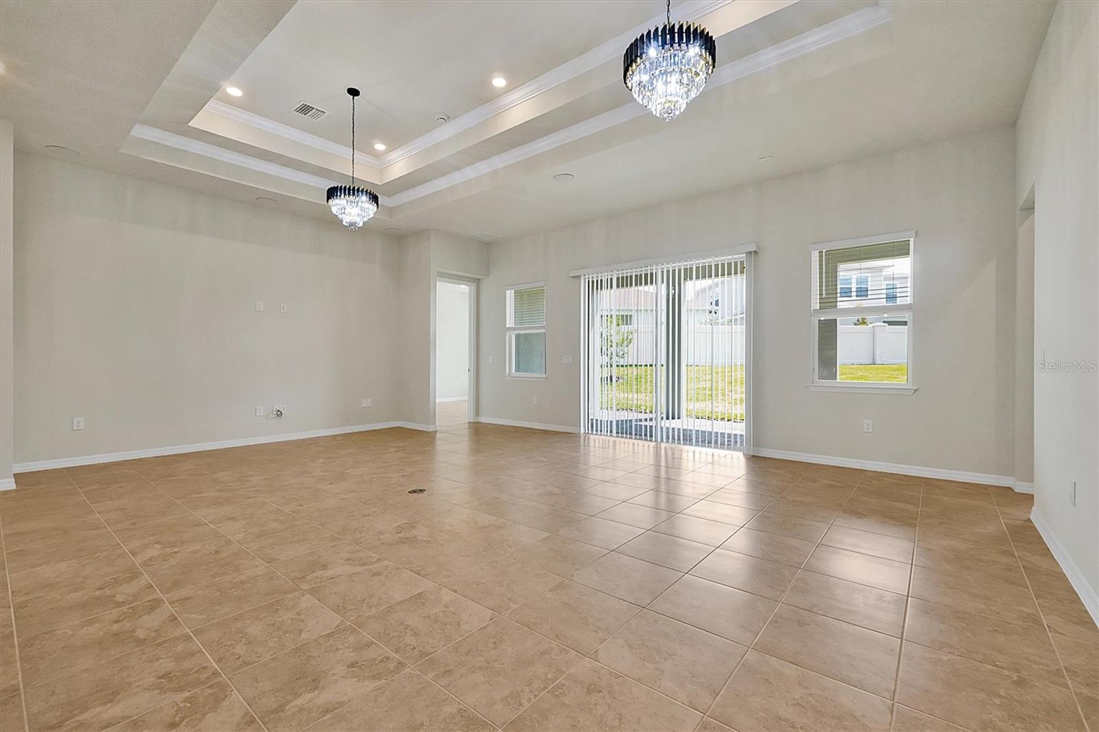 Image 7 of 42 For 8322 Park Cliff Way