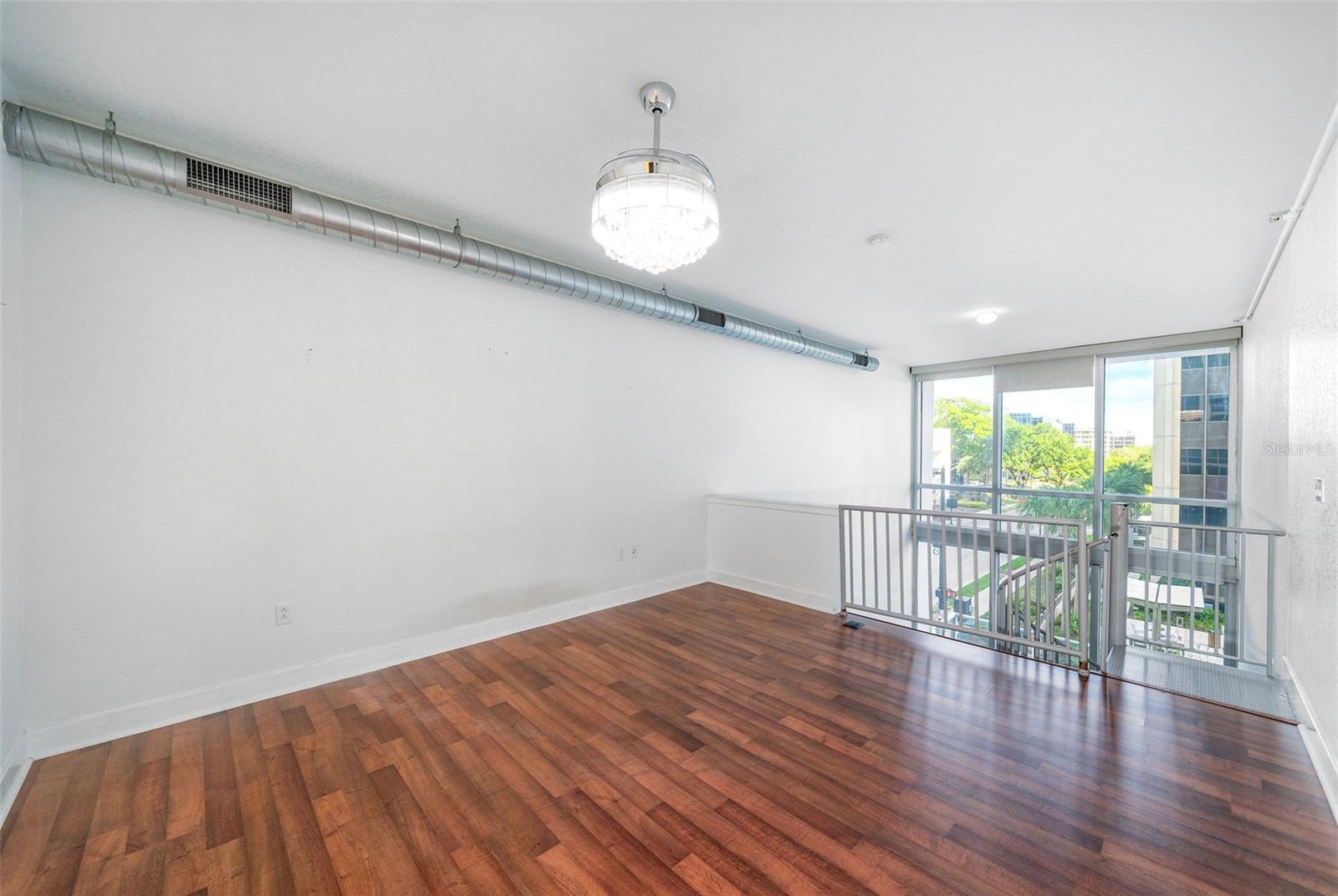 Image 4 of 35 For 150 Robinson Street 231