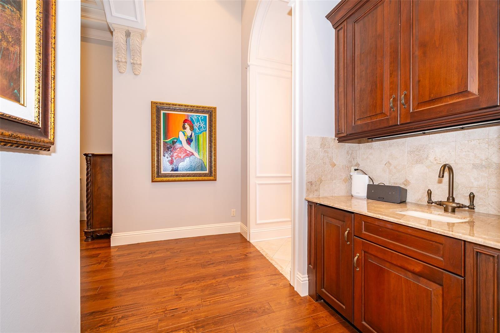 Image 16 of 76 For 16020 Pendio Drive