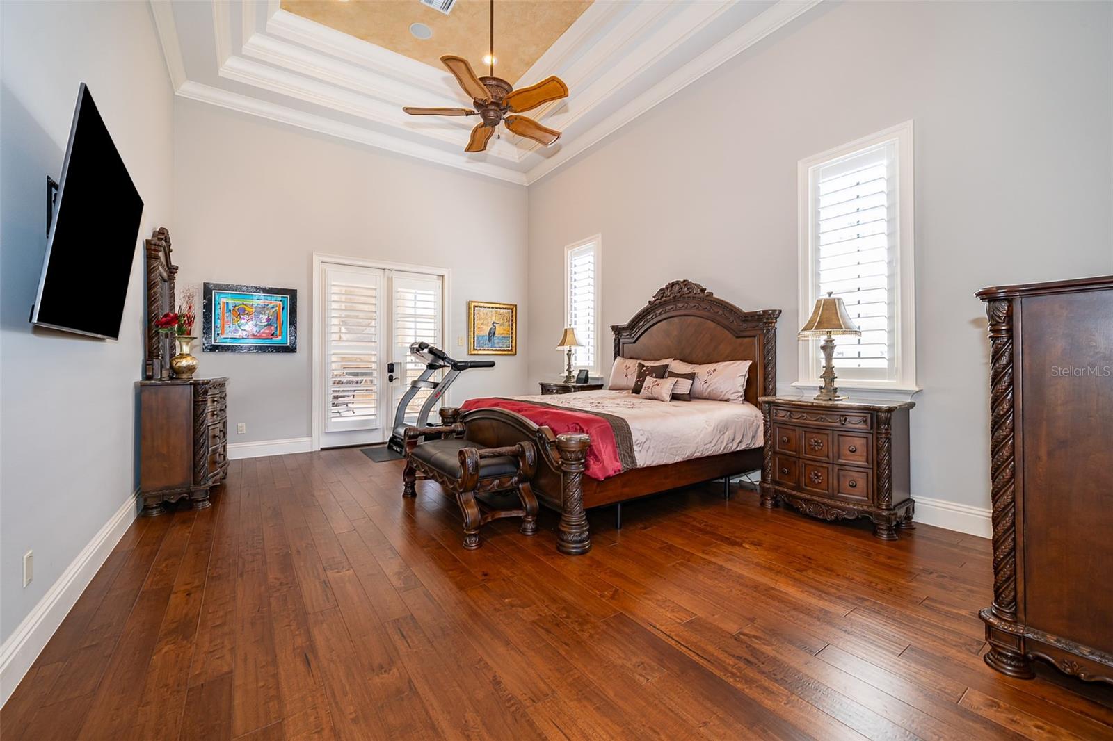 Image 17 of 76 For 16020 Pendio Drive