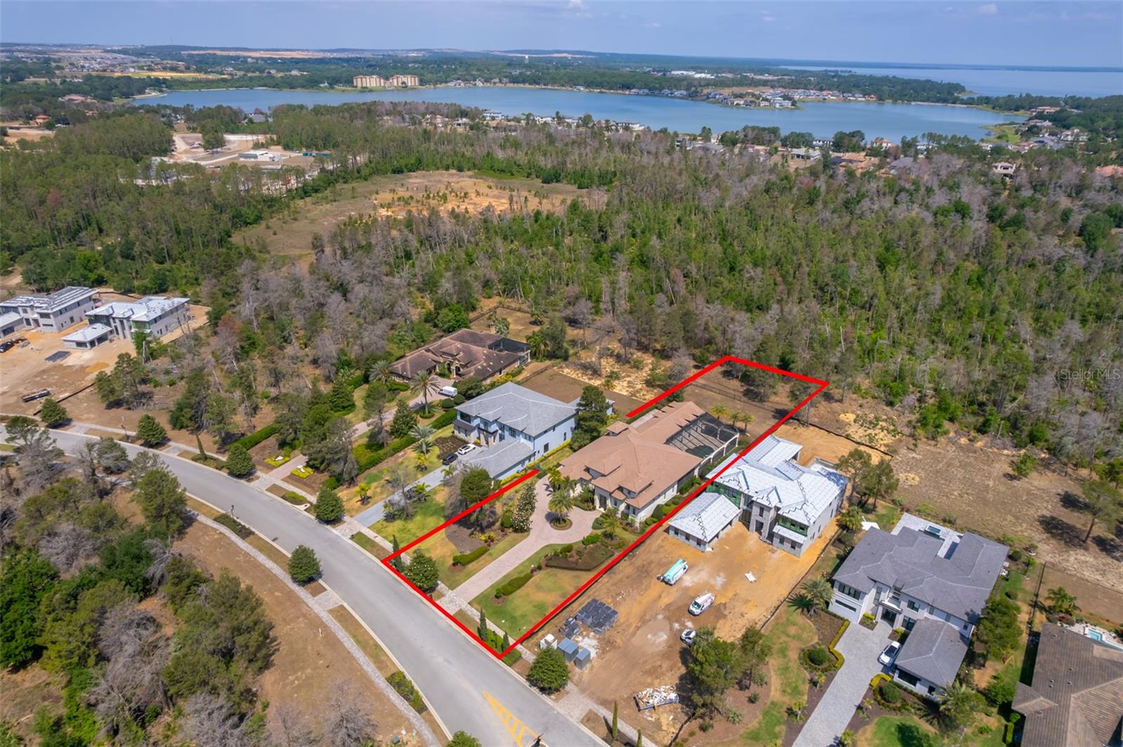 Image 3 of 76 For 16020 Pendio Drive