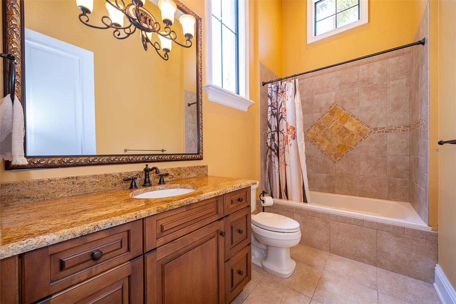 Image 37 of 76 For 16020 Pendio Drive