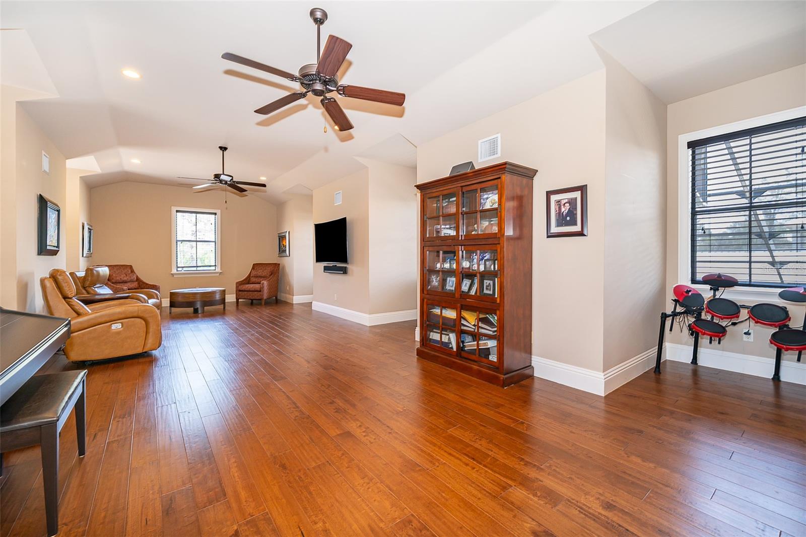 Image 52 of 76 For 16020 Pendio Drive