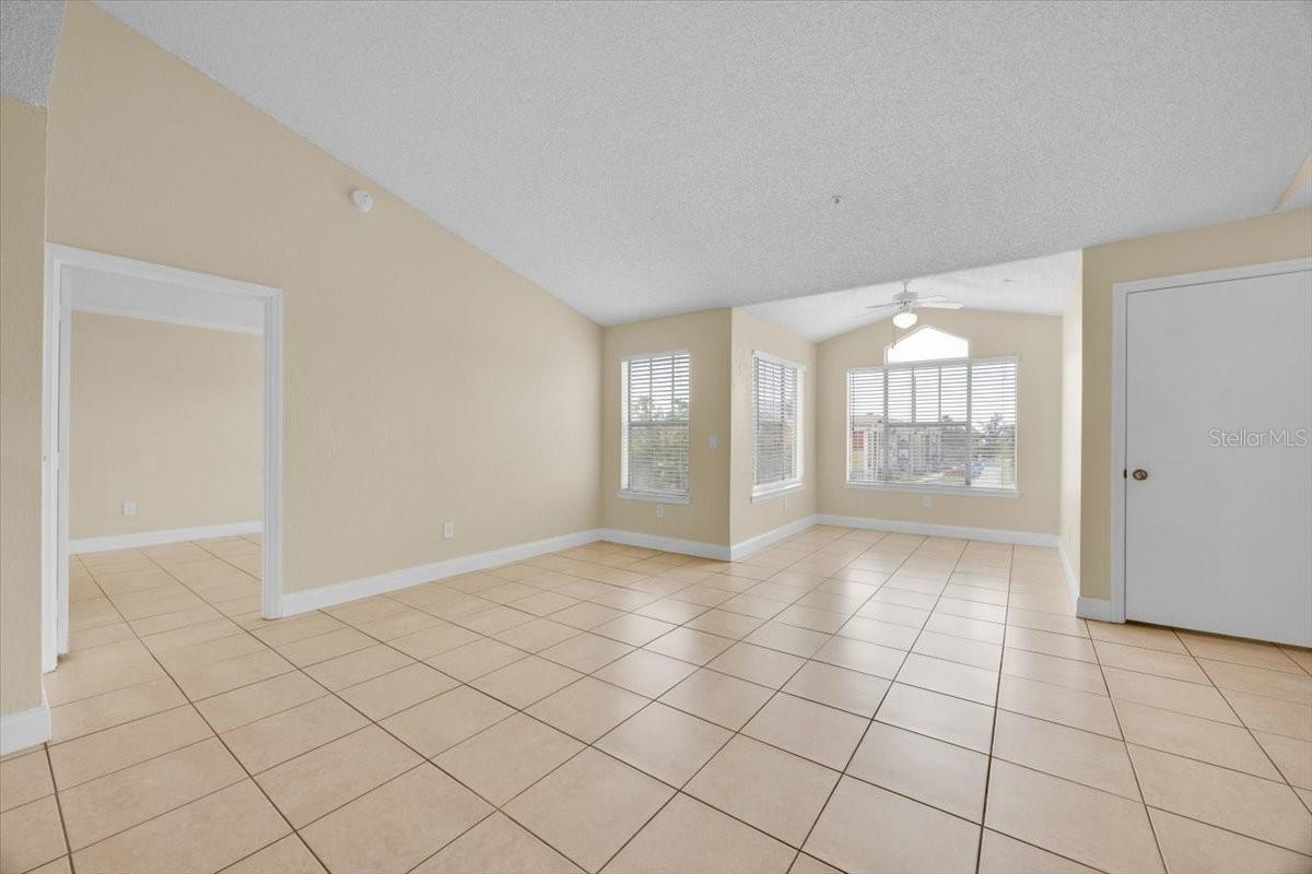 Image 4 of 22 For 2210 Grand Cayman Court 1732