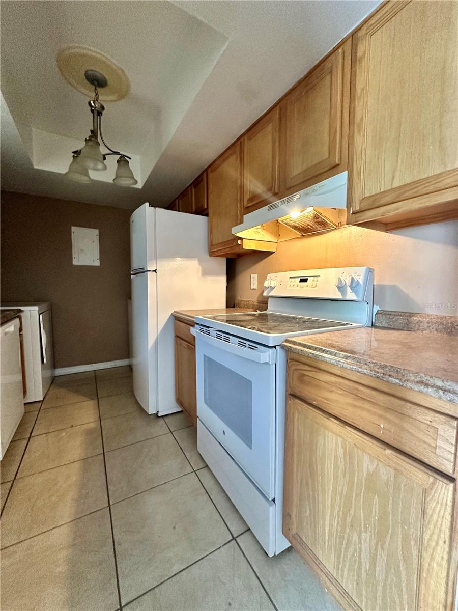 Image 12 of 35 For 4350 Aqua Vista Drive G