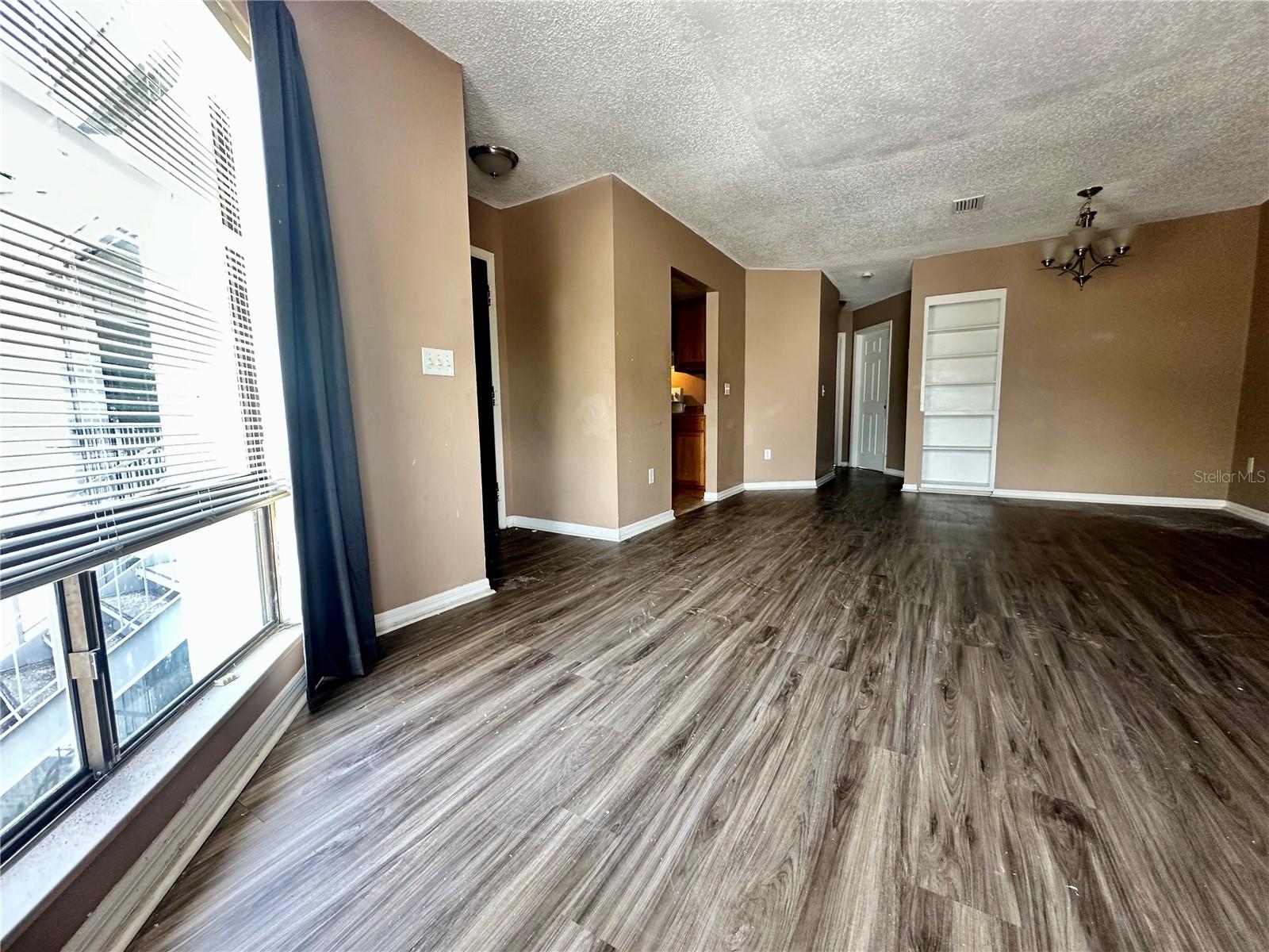 Image 7 of 35 For 4350 Aqua Vista Drive G