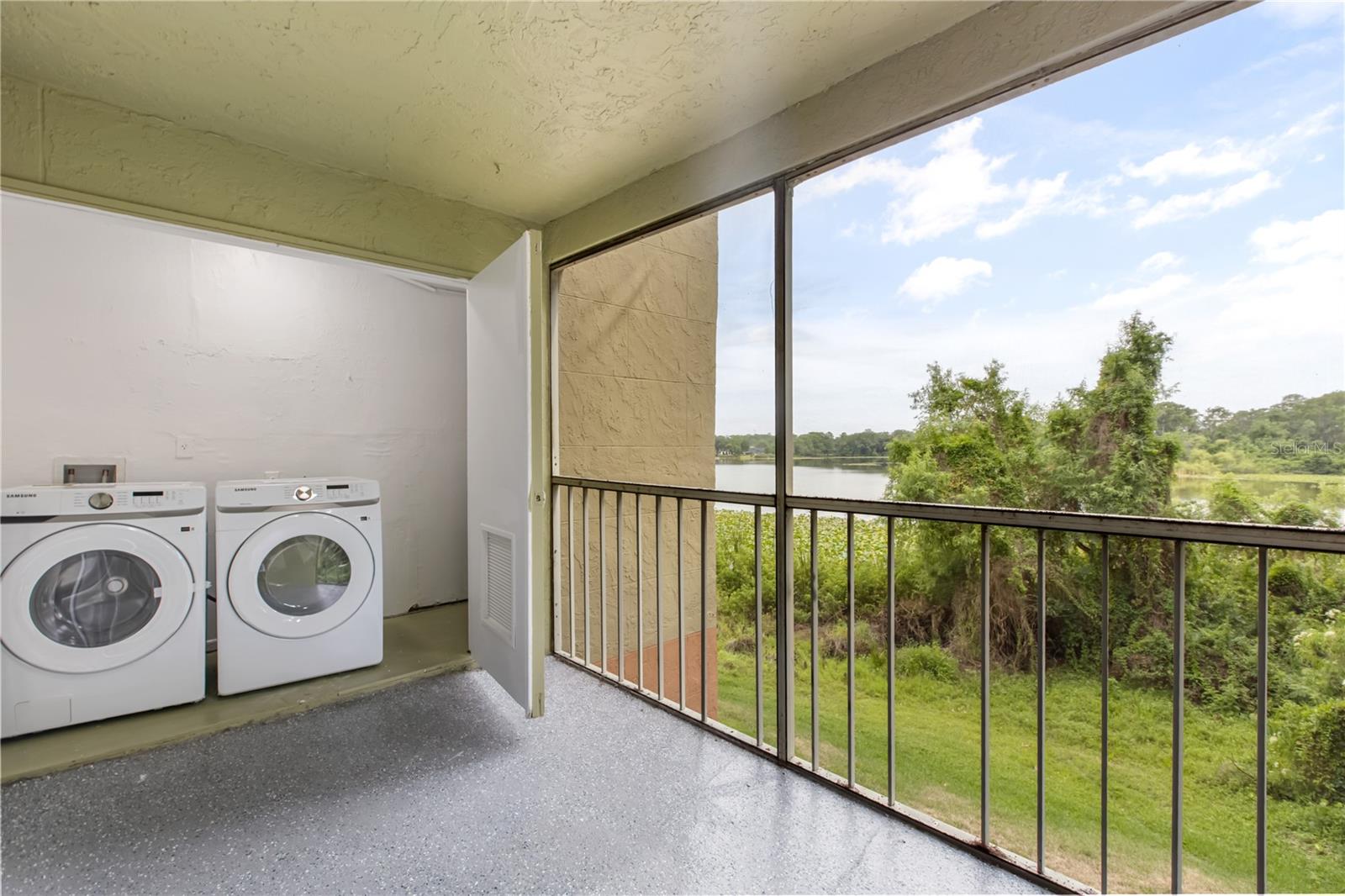 Image 24 of 29 For 4038 Versailles Drive 4038c
