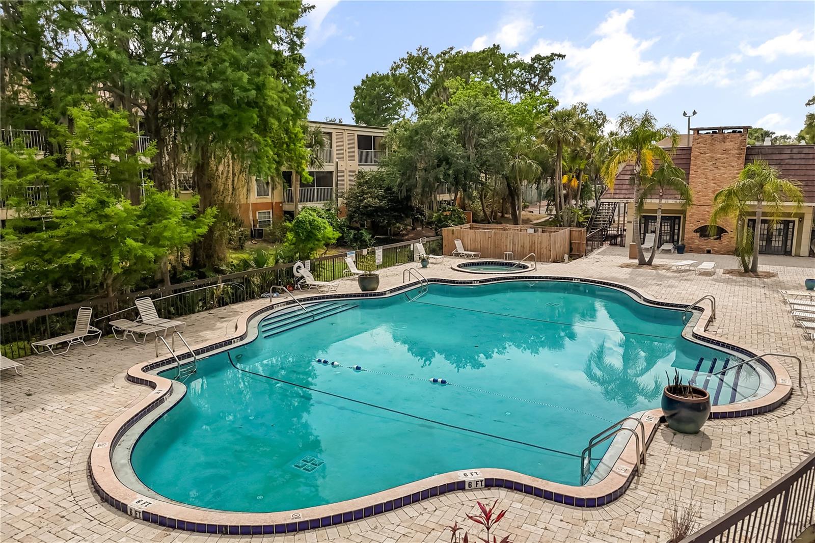 Image 28 of 29 For 4038 Versailles Drive 4038c