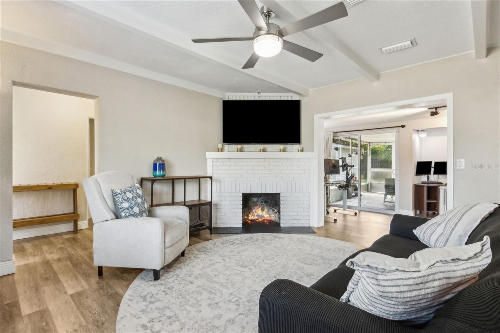 Image 4 of 53 For 4701 Goddard Avenue