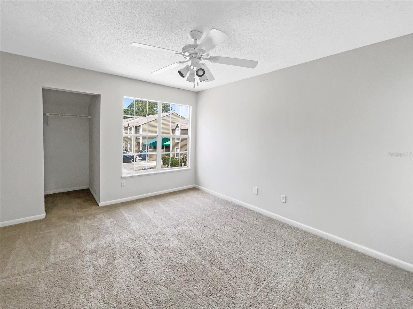 Image 5 of 25 For 6902 Lakeview Court