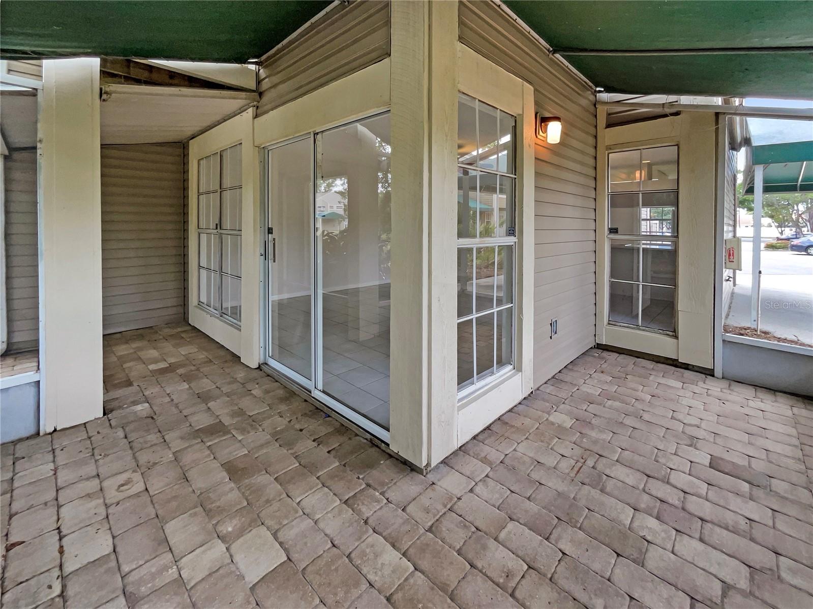 Image 8 of 25 For 6902 Lakeview Court