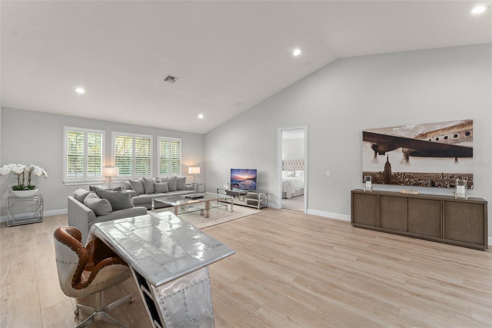 Image 44 of 100 For 8017 Chilton Drive
