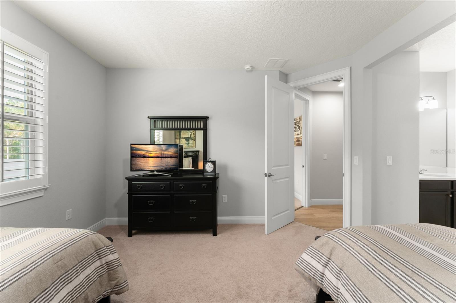 Image 57 of 100 For 8017 Chilton Drive