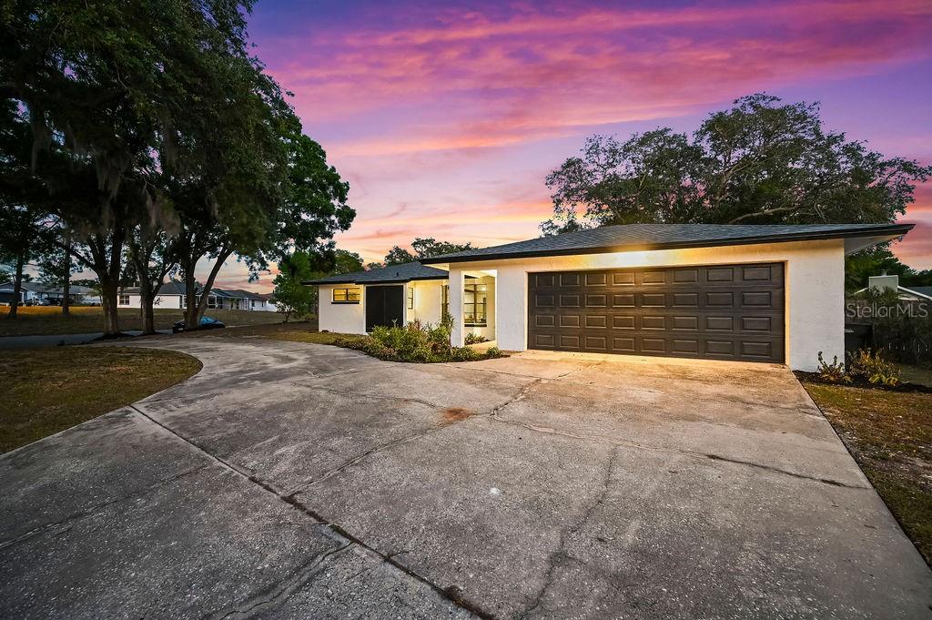 Image 2 of 28 For 4032 Doral  