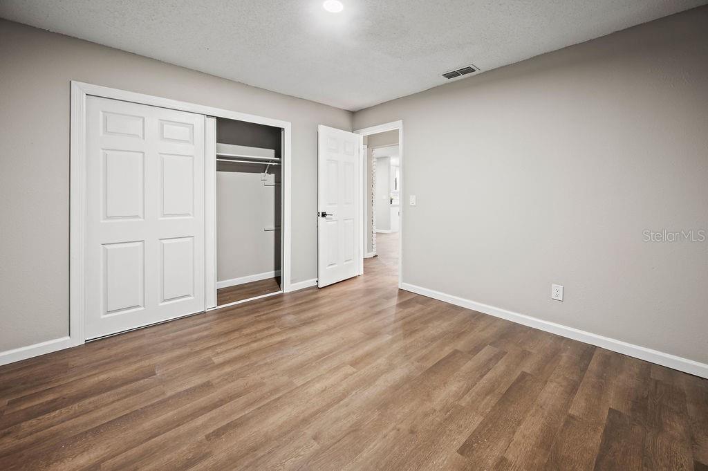 Image 23 of 28 For 4032 Doral  