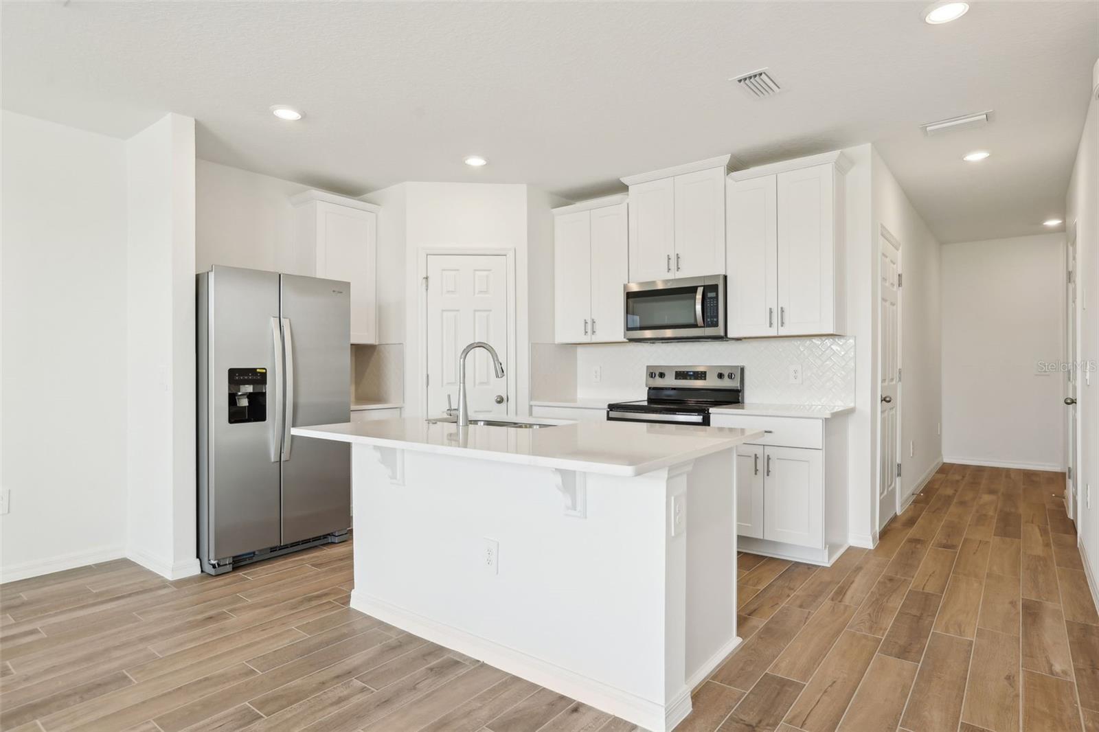 Image 11 of 41 For 16434 Bird Of Paradise Avenue