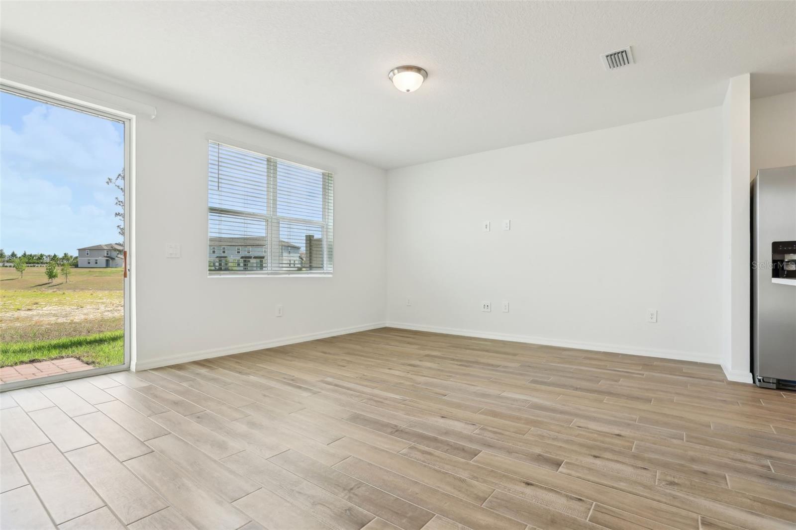 Image 6 of 41 For 16434 Bird Of Paradise Avenue