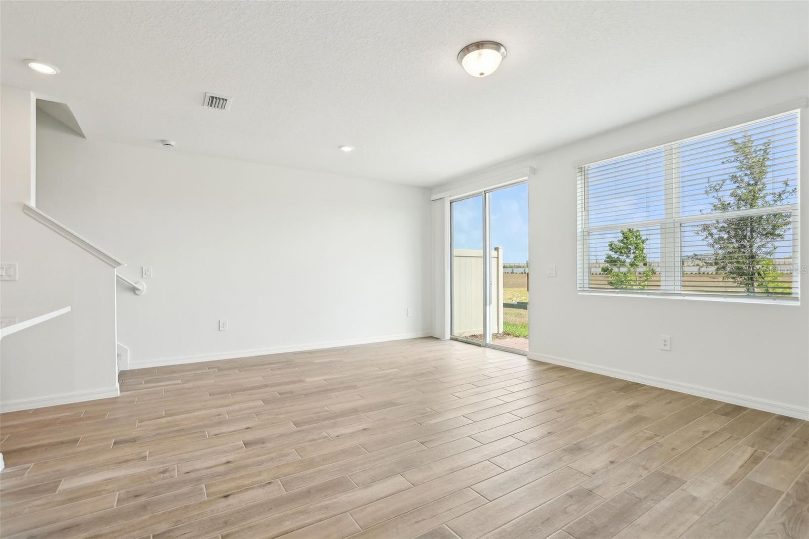 Image 8 of 41 For 16434 Bird Of Paradise Avenue