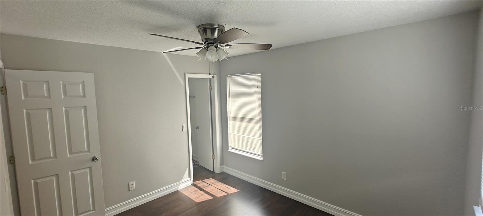 Image 11 of 21 For 8347 Willowwood Street