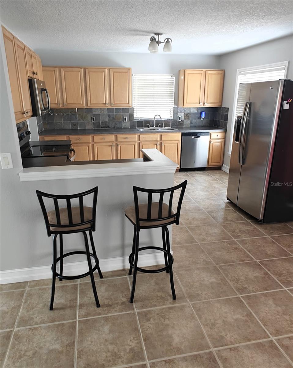 Image 3 of 21 For 8347 Willowwood Street
