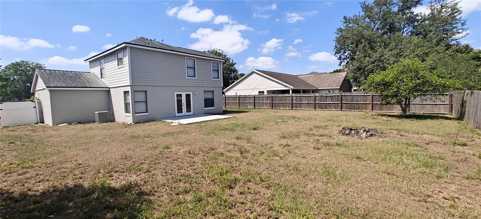 Image 4 of 21 For 8347 Willowwood Street