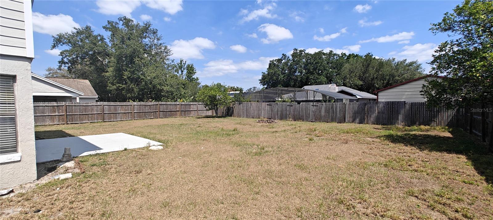 Image 5 of 21 For 8347 Willowwood Street