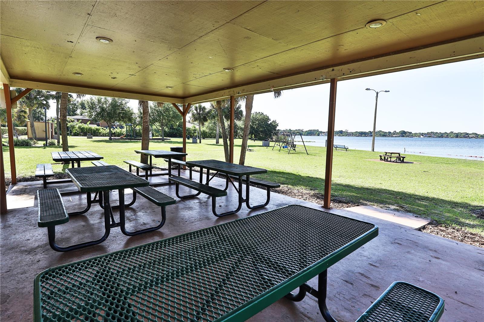 Image 35 of 43 For 2446 Sweetwater Country Club Drive