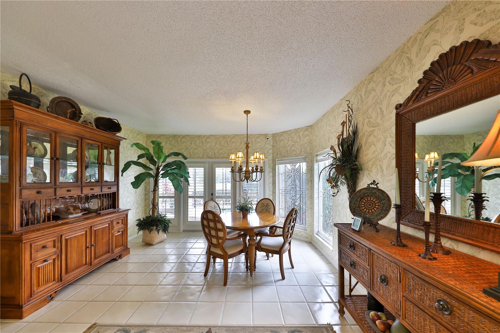 Image 7 of 43 For 2446 Sweetwater Country Club Drive
