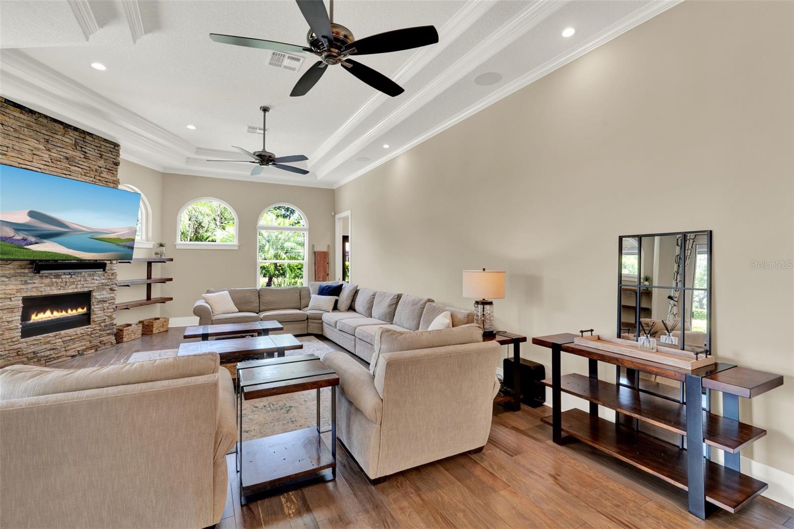 Image 9 of 42 For 13710 Lake Cawood Drive