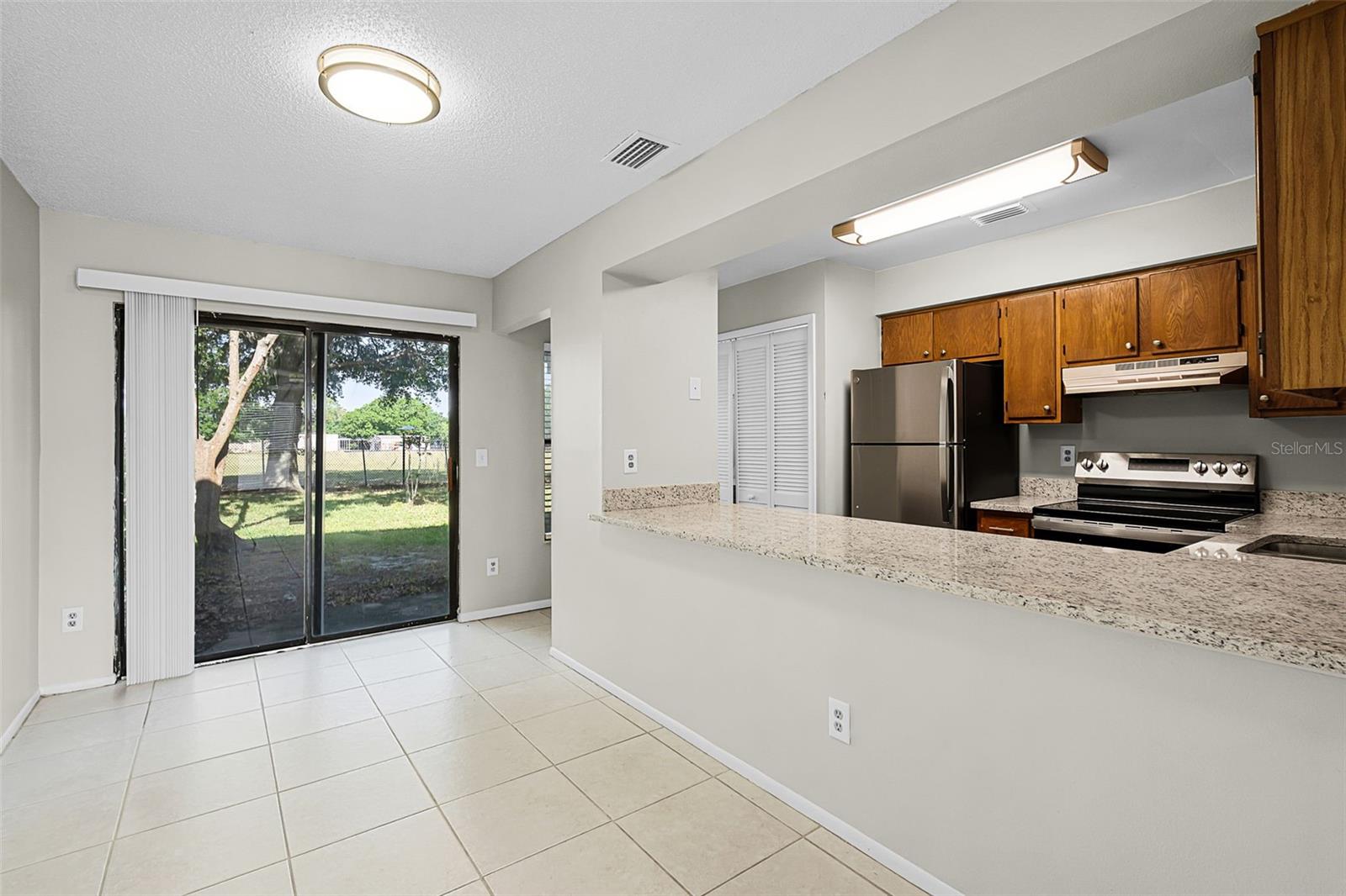 Image 4 of 15 For 1511 Casa Park Circle
