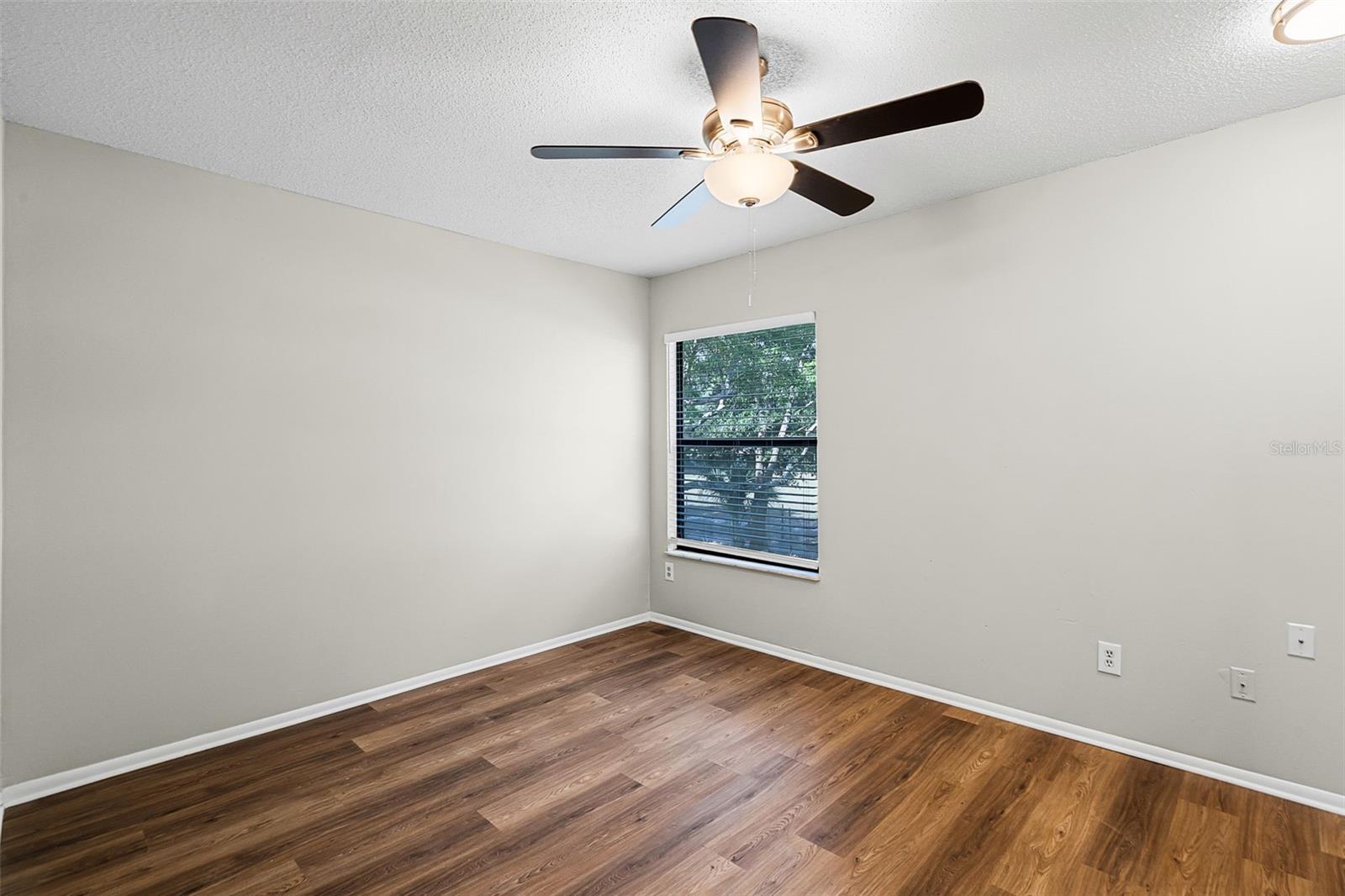 Image 8 of 15 For 1511 Casa Park Circle