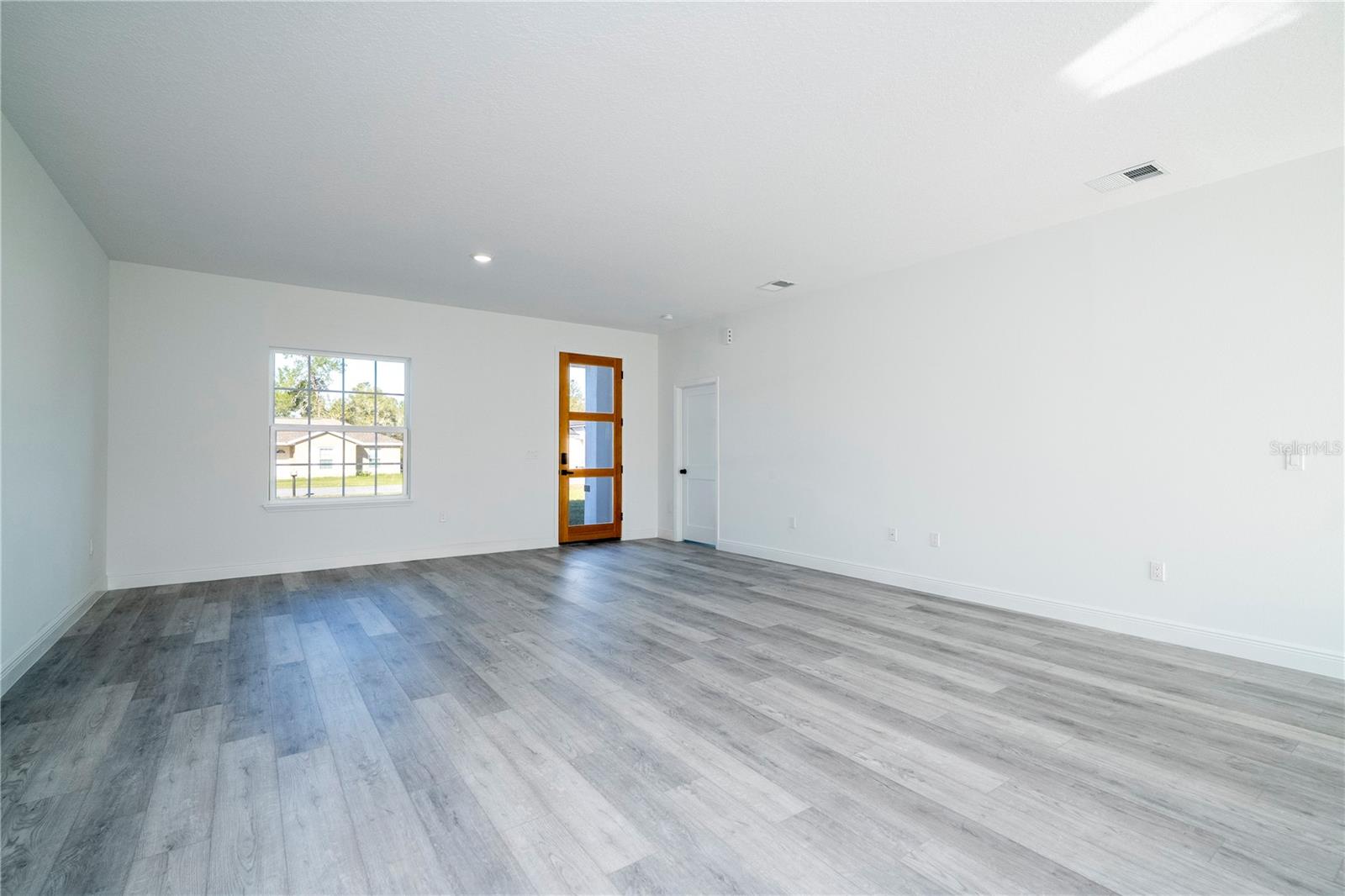 Image 11 of 45 For 8838 Travis Drive