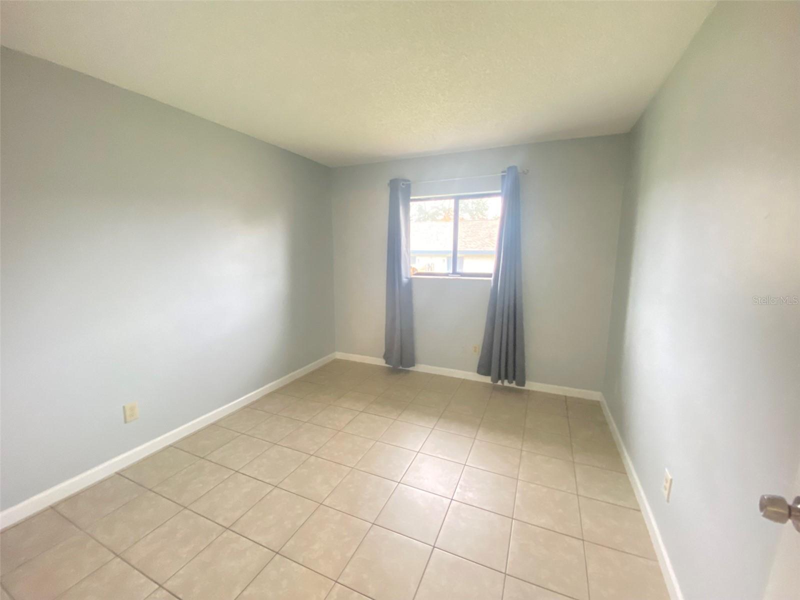 Image 17 of 19 For 605 Northlake Boulevard 68